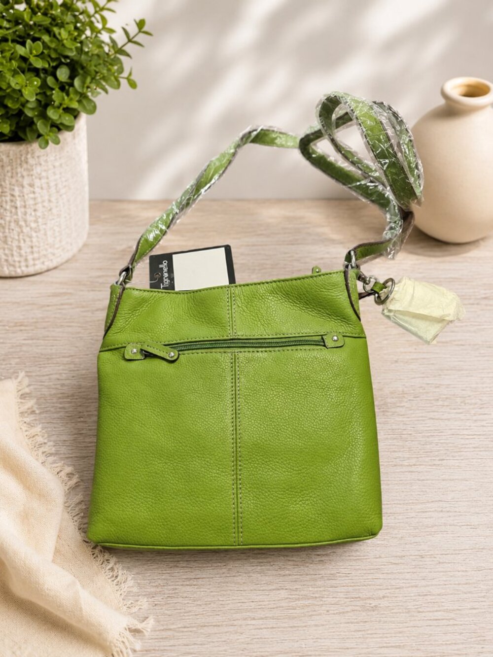 Tignanello Genuine Leather Lime Green Crossbody Purse NWT Pebbled Leather Bag - Picture 4 of 5